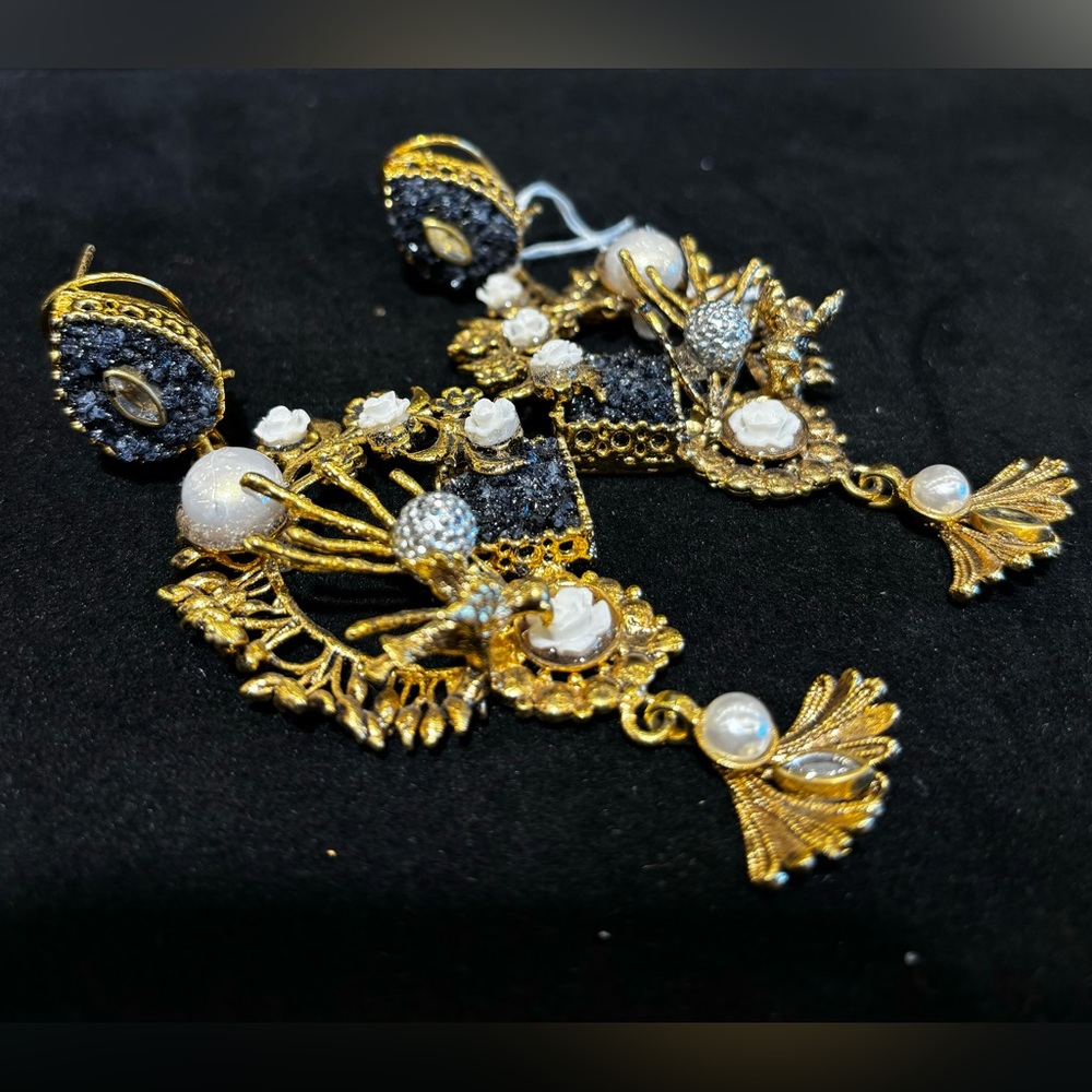 Handcrafted crush stones earrings, pakistani earrings, Indian earrings, jewelry